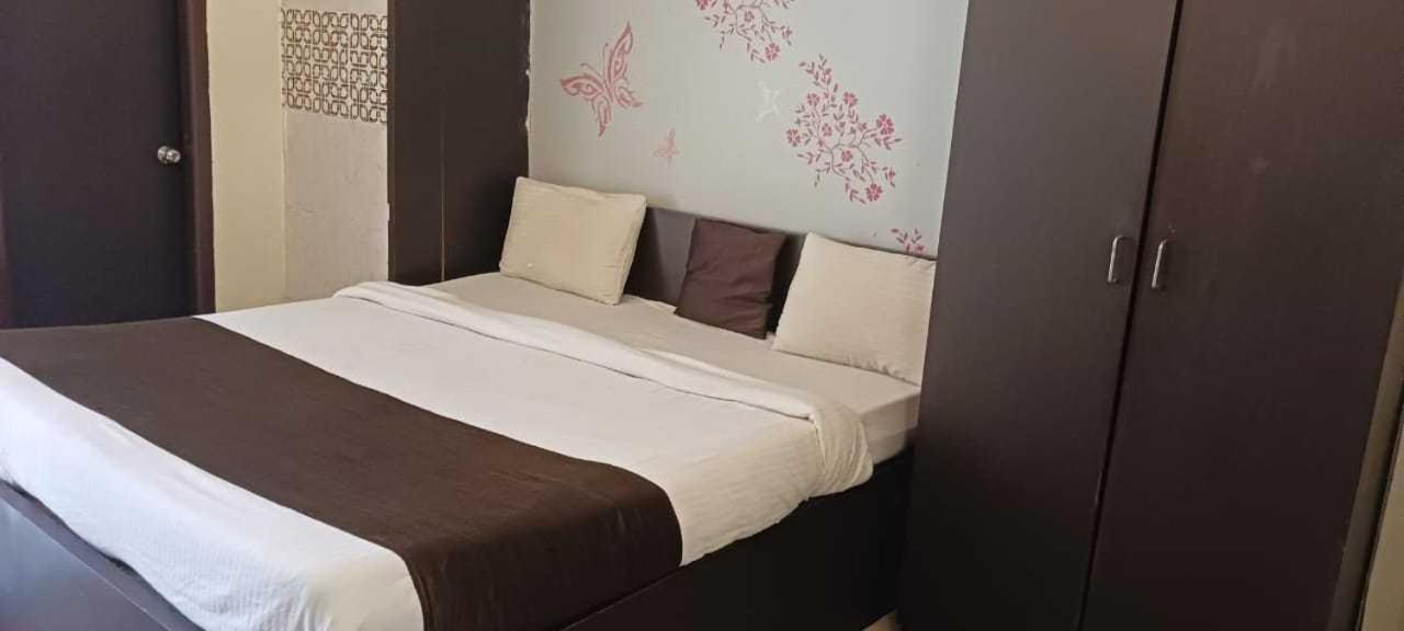 Oyo Stellar Resort Bhubaneswar Exterior foto