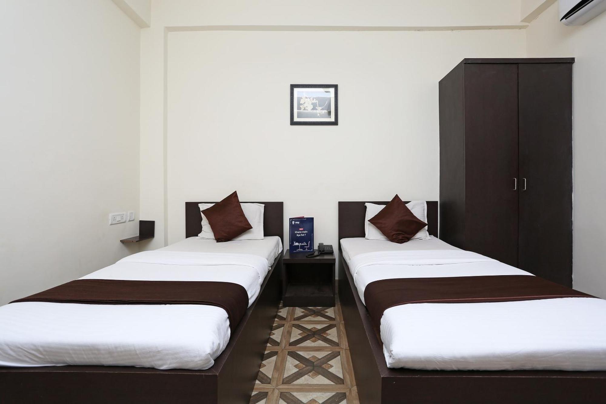 Oyo Stellar Resort Bhubaneswar Exterior foto
