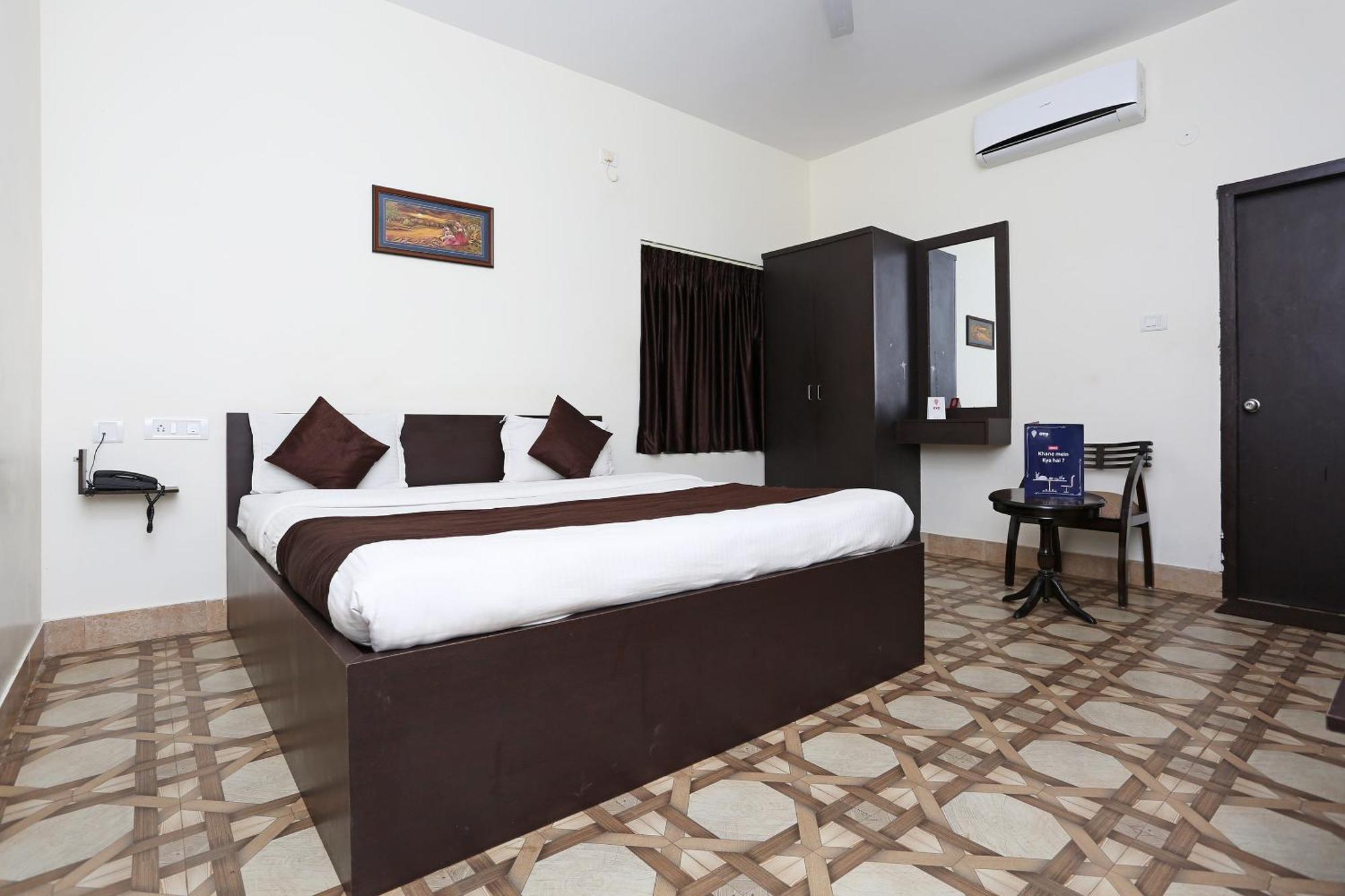 Oyo Stellar Resort Bhubaneswar Exterior foto