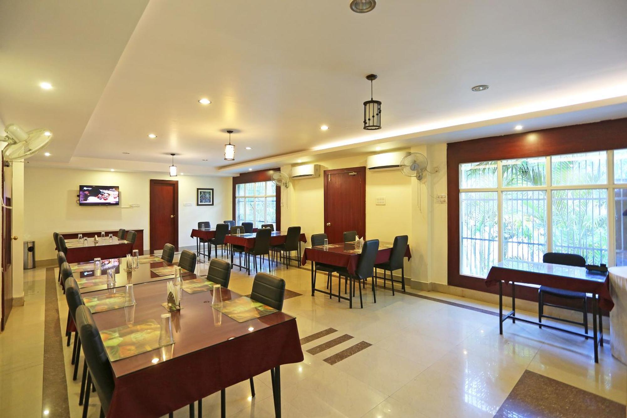 Oyo Stellar Resort Bhubaneswar Exterior foto